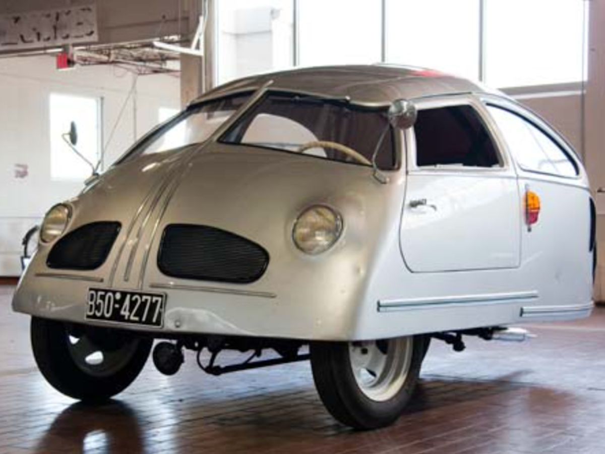 hoffmann-lane-motor-museum-__bce3cb90be