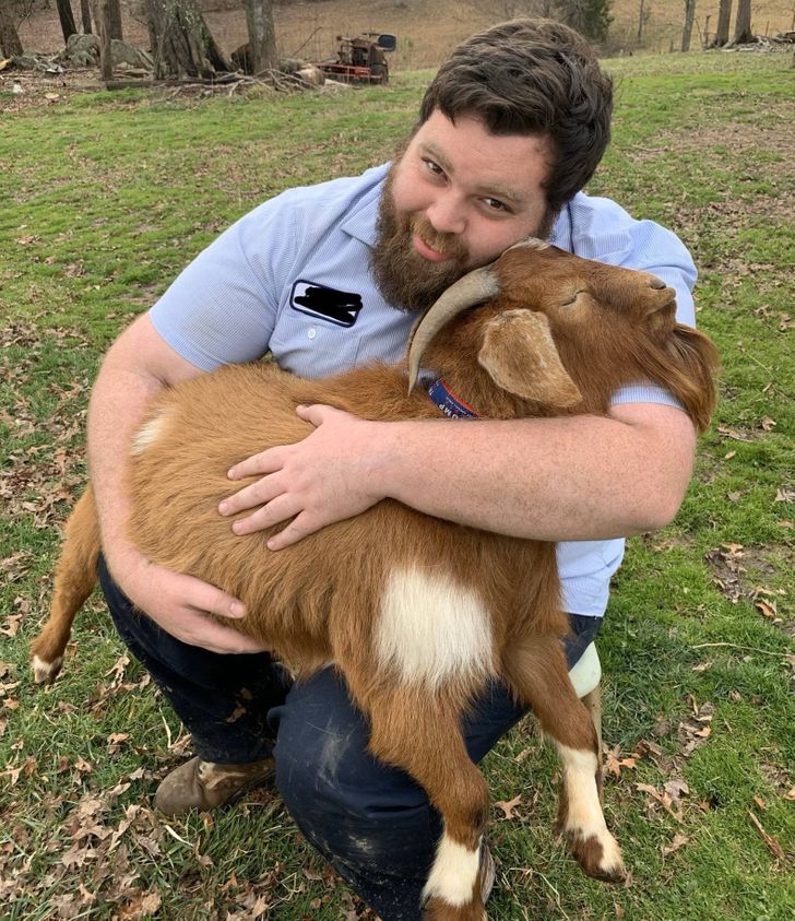 1220a05f0fa2436d357ee69189