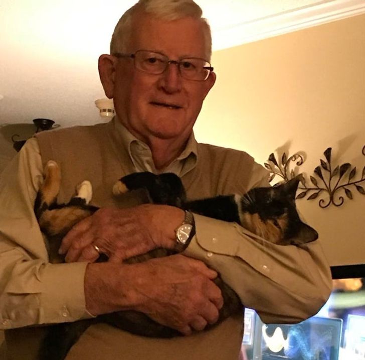 22a3a25477b8516deb50ff7de3