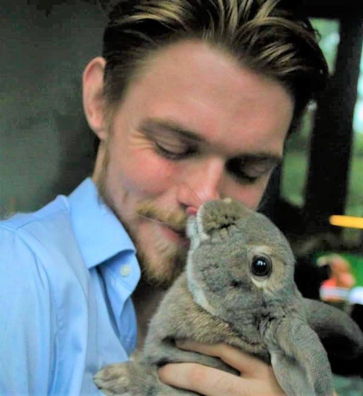 948aab533aaa22820440326193