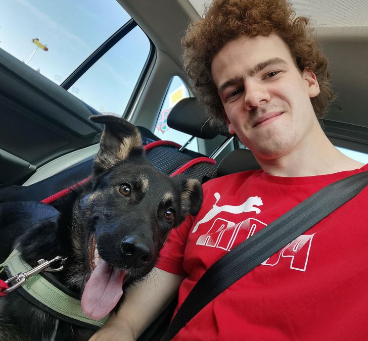 e7b8b156d58aea352e2b073376