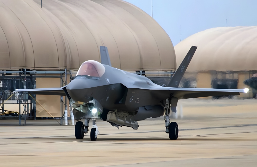 Article-Image-MilitaryPlanes-F-35A-Lightning-II-1 Article-Image-MilitaryPlanes-F-35A-Lightning-II-1
