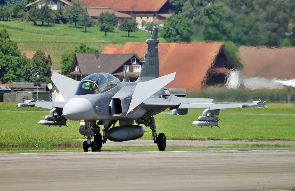 Article-Image-MilitaryPlanes-Saab-Gripen Article-Image-MilitaryPlanes-Saab-Gripen