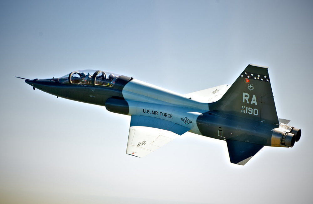 Article-Image-MilitaryPlanes-T-38C-Talon