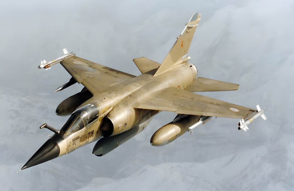 Article-Image-The-Biggest-Most-Expensive-Military-Planes-to-Ever-Take-to-the-Sky-Dassault-Mirage-2000-1